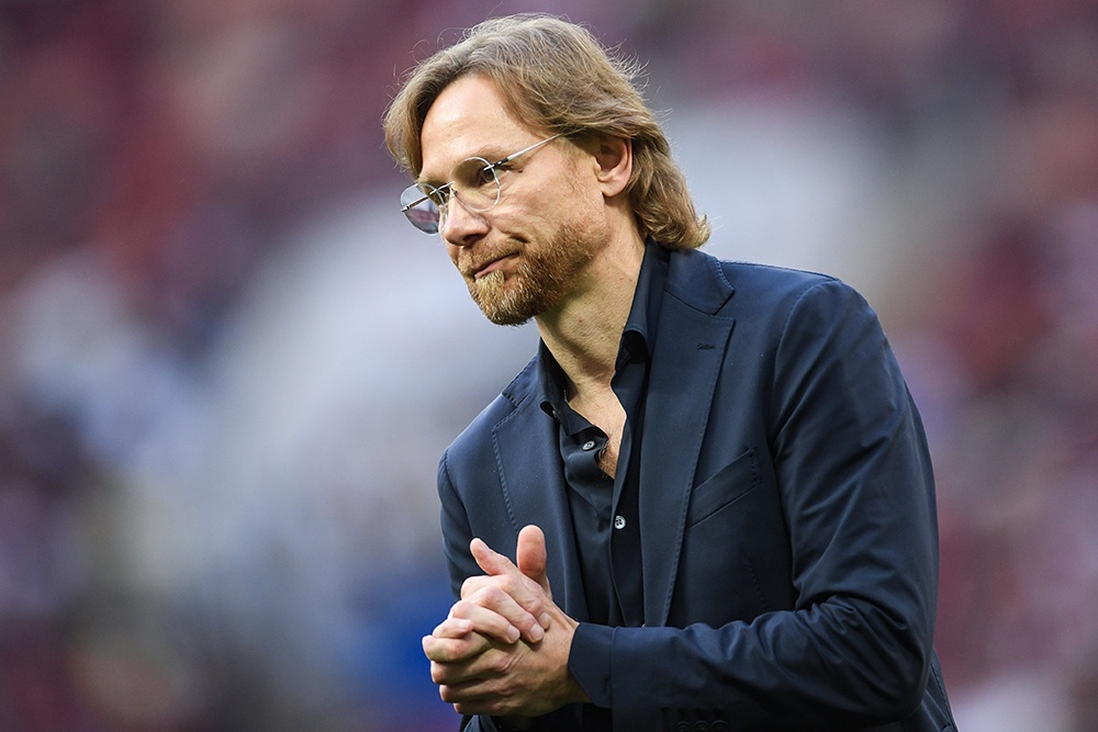 Главный тренер сборной России Валерий Карпин.